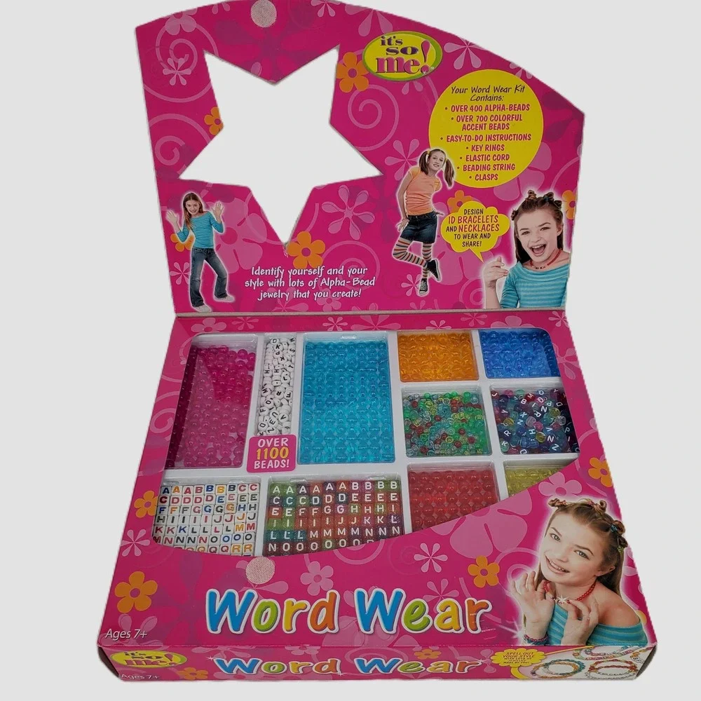 It's So Me! Word Wear Jewelry Kit‎ Over 1100 Beads Y2K DIY Craft Set 2004 New